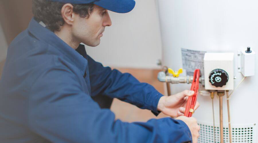 Expert burst pipe repair services in Bragg City, MO